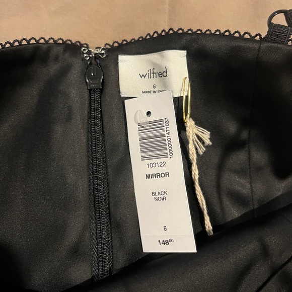 NWT Black Wilfred Mirror Dress size 6 Aritzia - Picture 6 of 6